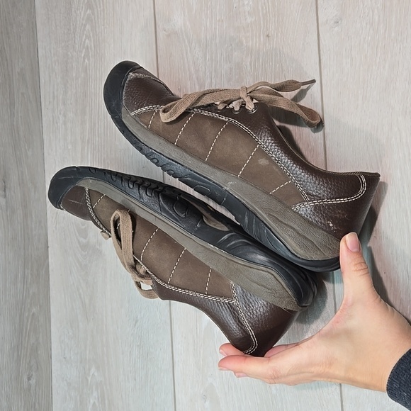 Keen Womens Presidio Leather Sneakers shoes sz 9.5 - Picture 8 of 11